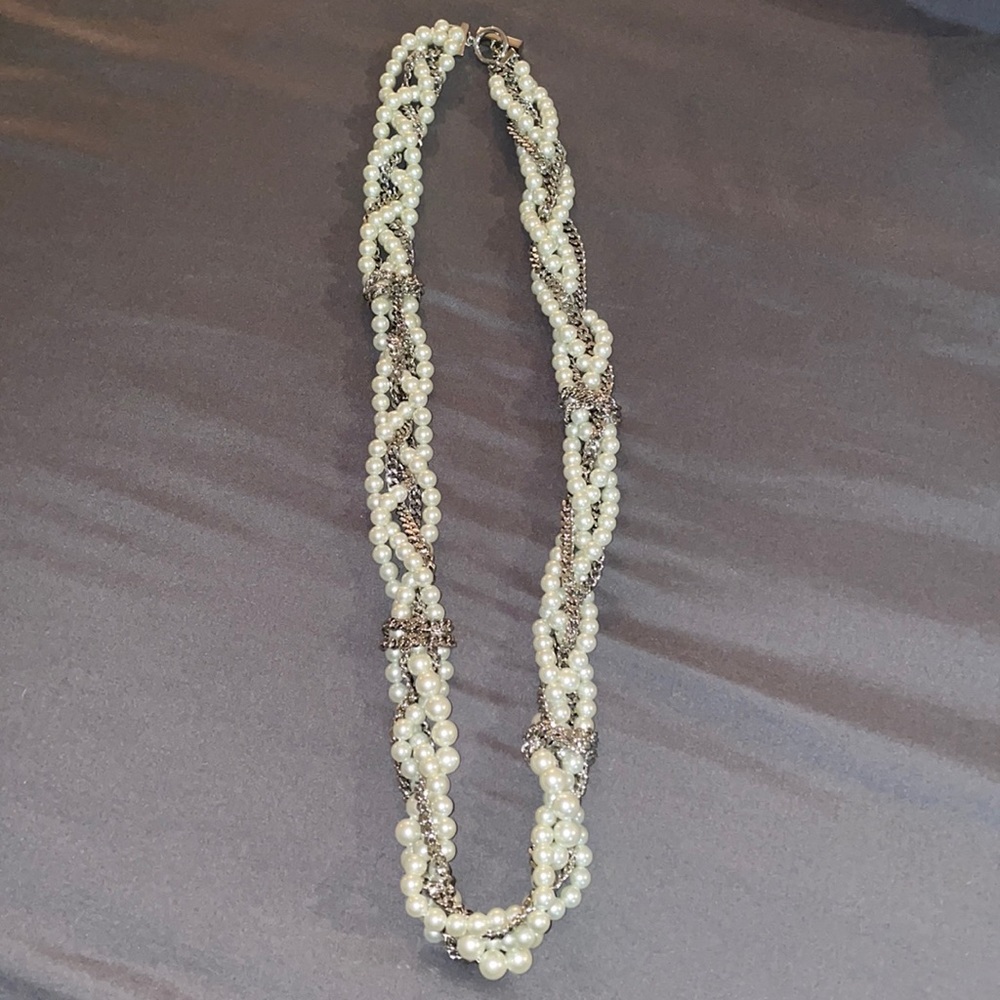 Givenchy thick pearl and link necklace
